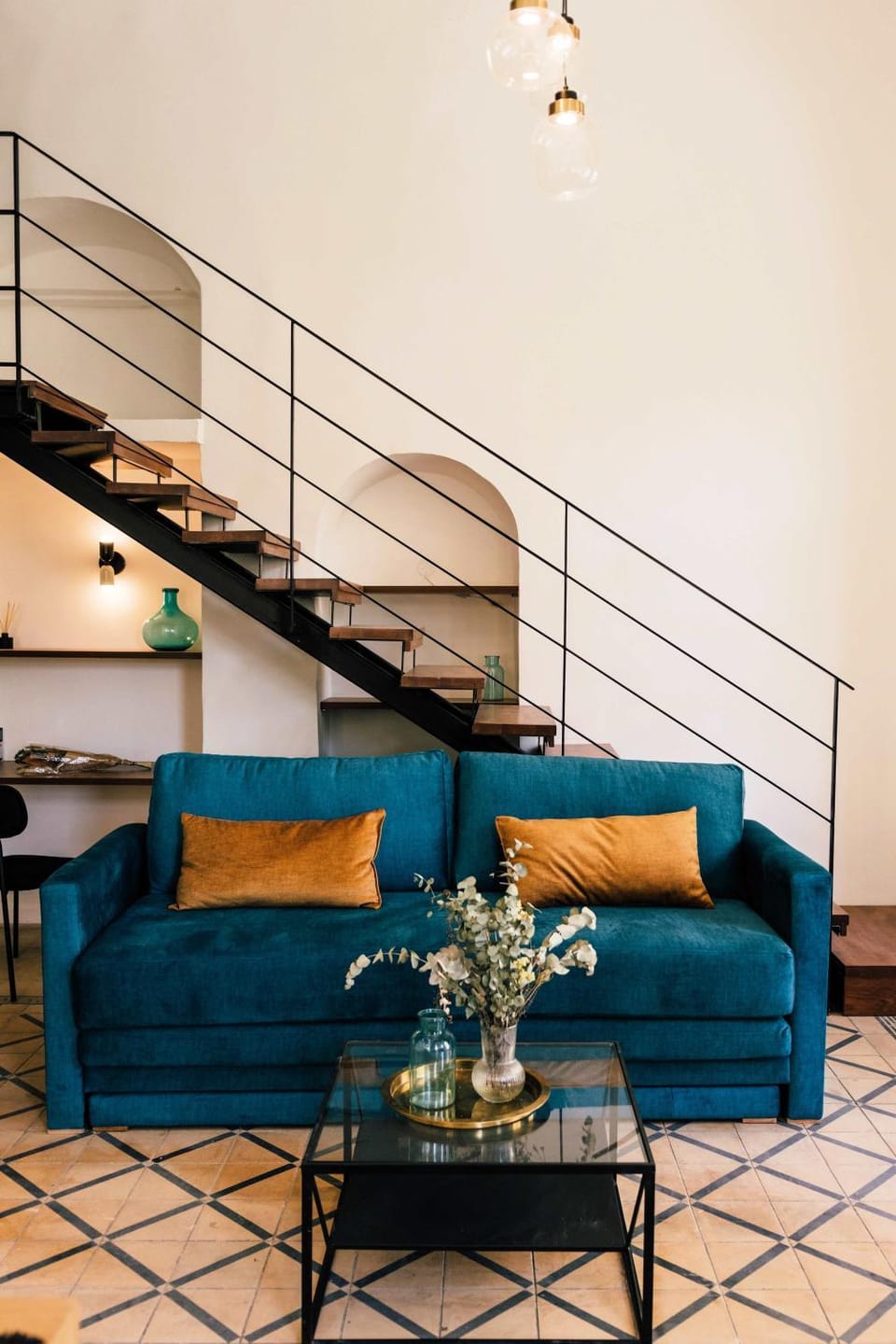 Stunning Historic Duplex - Next Mamilla & Old City Apartment in Jerusalem