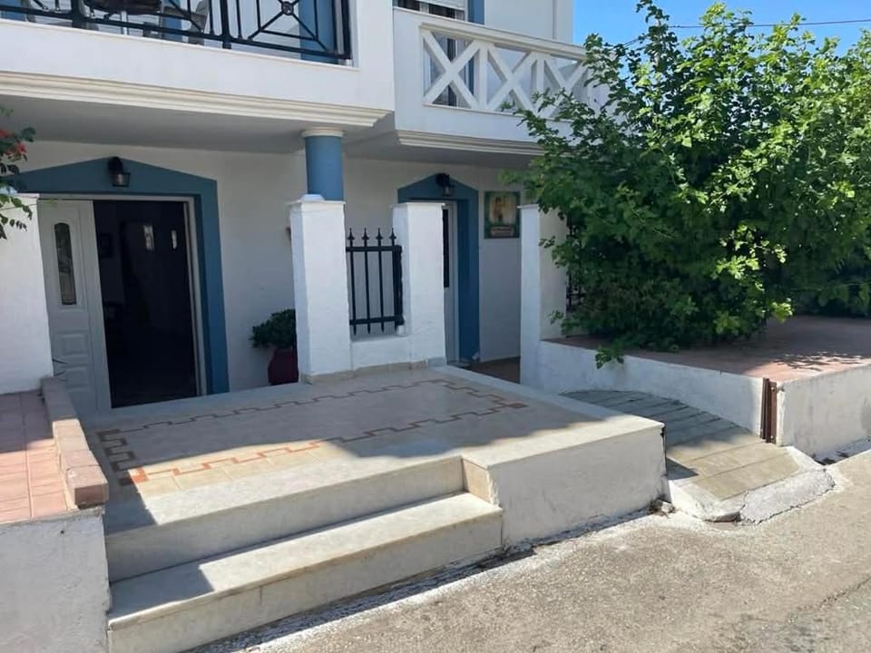 studios costareli Apartment hotel in Icaria