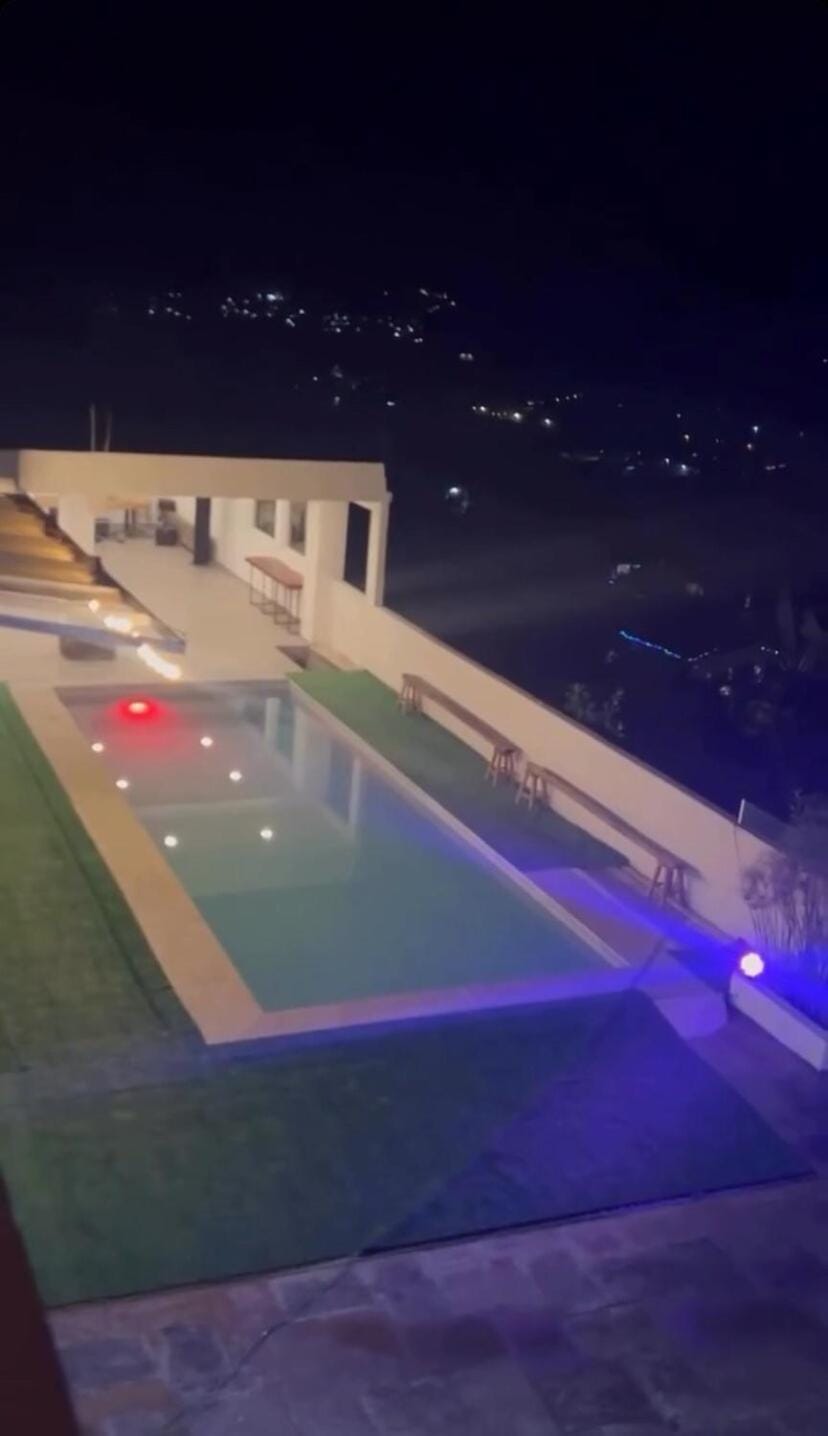 Garden, Swimming pool