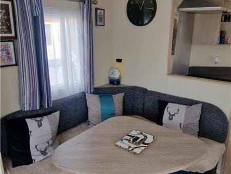 Abi tebay oakfields towyn House in Towyn