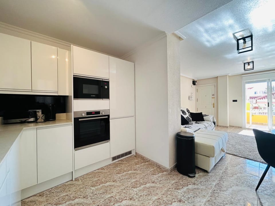 Appartement lumineux à Orihuela Costa avec 3 piscines dont 1 chauffée Apartment in Playa Flamenca
