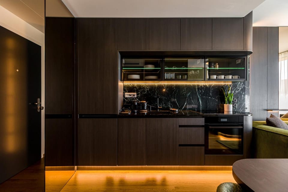 Coffee/tea facilities, Kitchen or kitchenette, oven