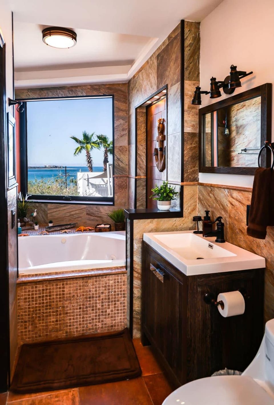 Oceanview 4BR Retreat steps from Malecon in La Paz House in La Paz