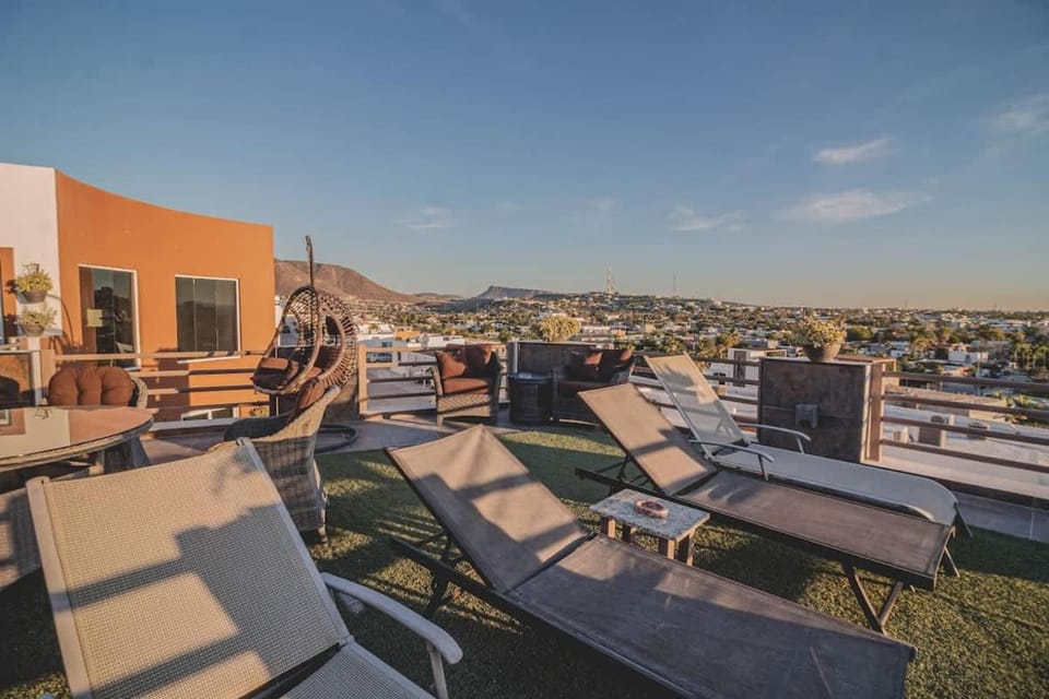 Oceanview 4BR Retreat steps from Malecon in La Paz House in La Paz