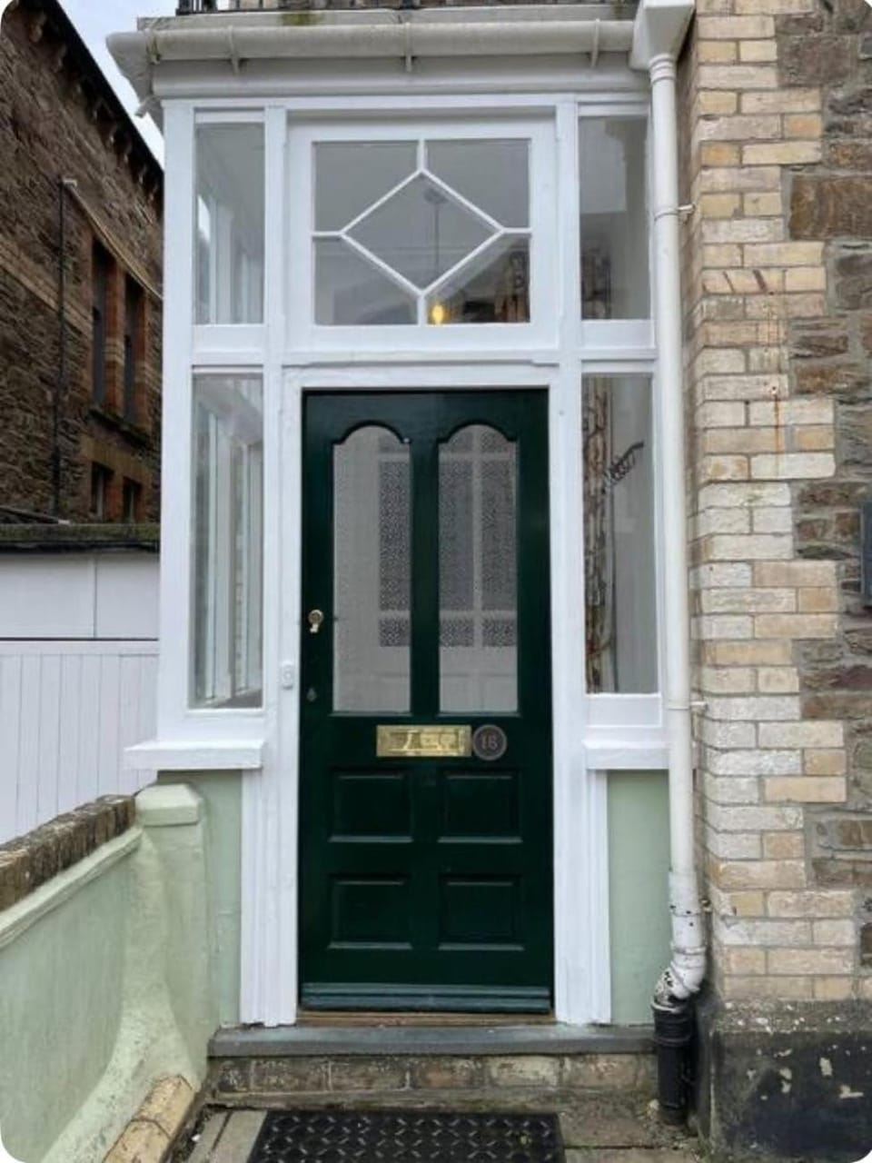 4 Bed House-2 Mins from Tunnels! House in Ilfracombe