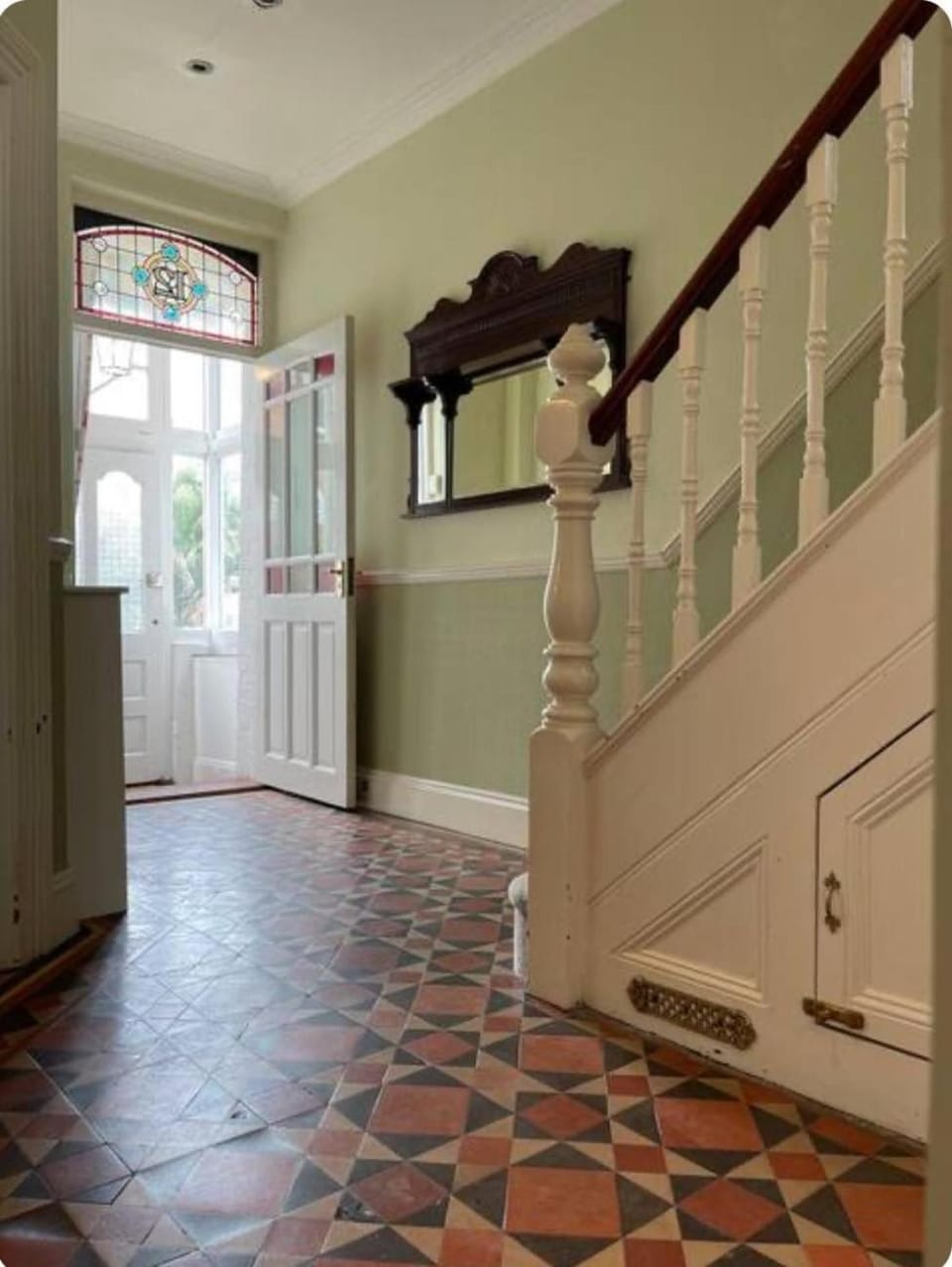 4 Bed House-2 Mins from Tunnels! House in Ilfracombe