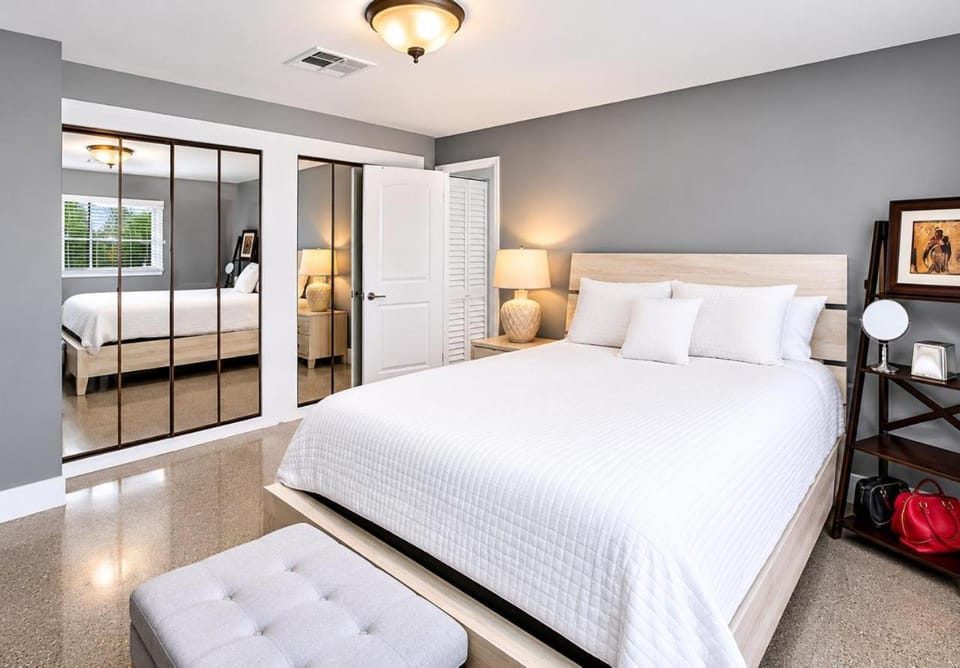 Bed, Bedroom, wardrobe
