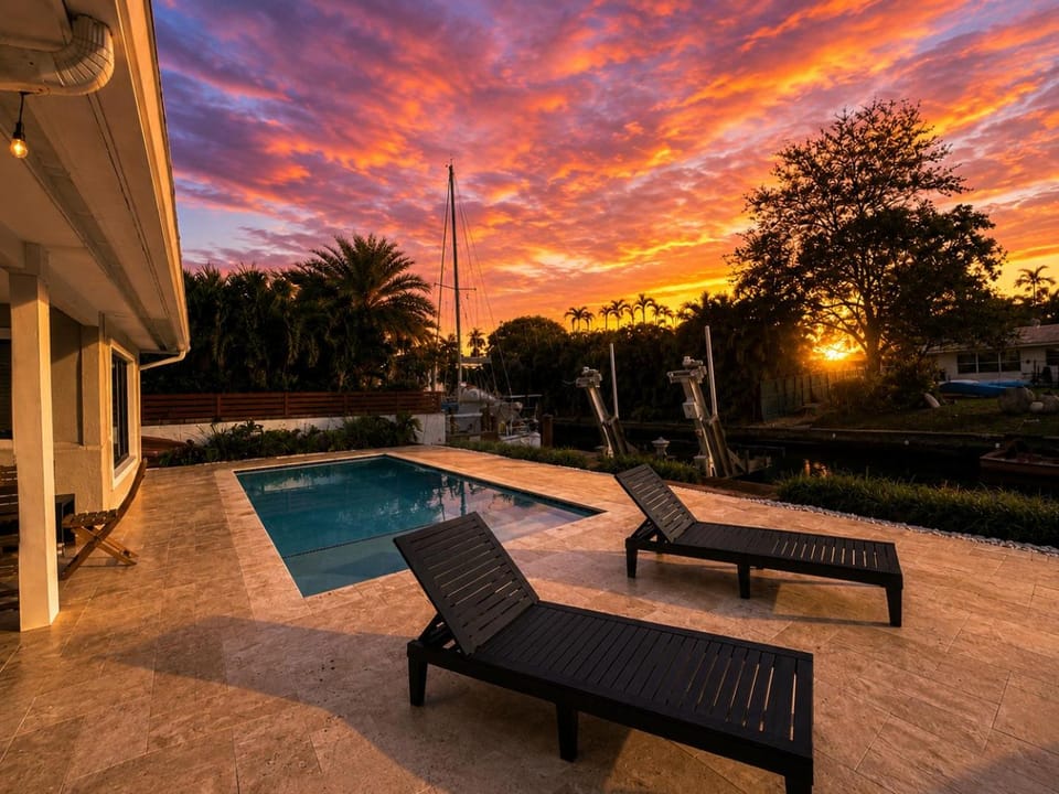 Patio, Garden, River view, Swimming pool, Sunset, sunbed