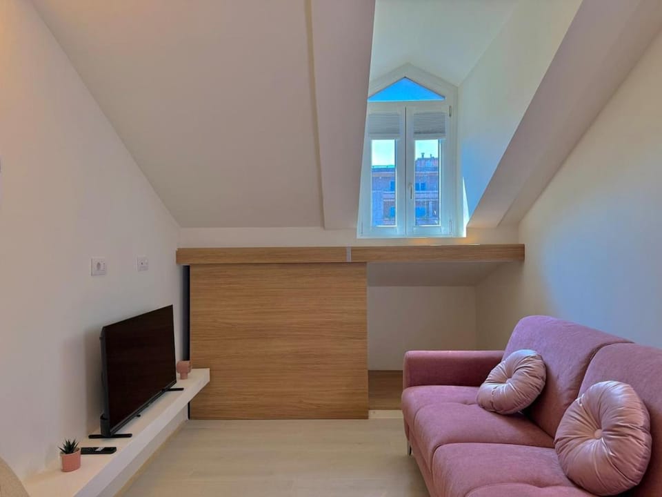 Porta Venezia Three Bedroom Loft Apartment in Milan