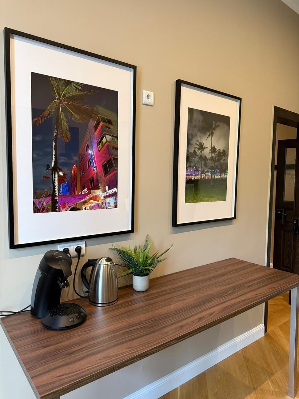 4 SZ Altbauwohnung mit Parkplatz im Waldstraßenviertel Apartment in Leipzig