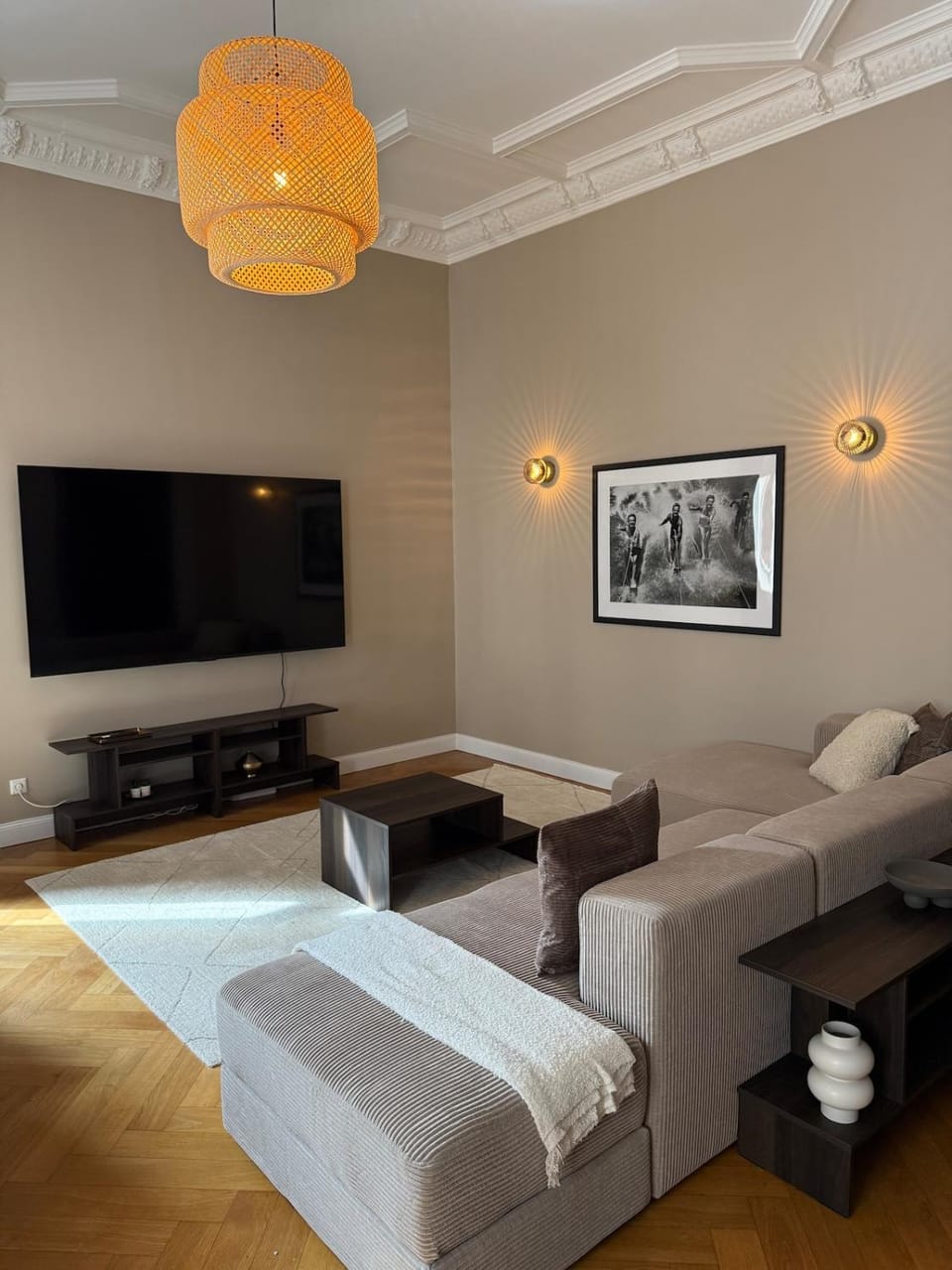 4 SZ Altbauwohnung mit Parkplatz im Waldstraßenviertel Apartment in Leipzig