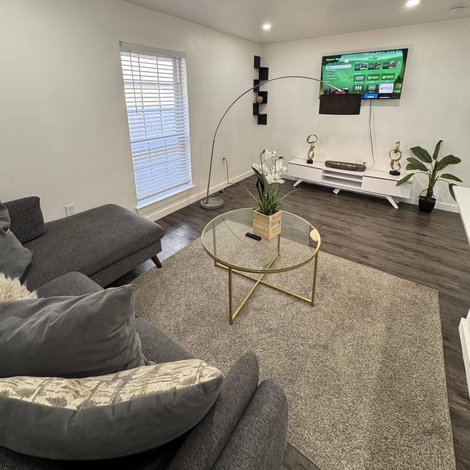 JN Dallas G2 Apartment in Dallas