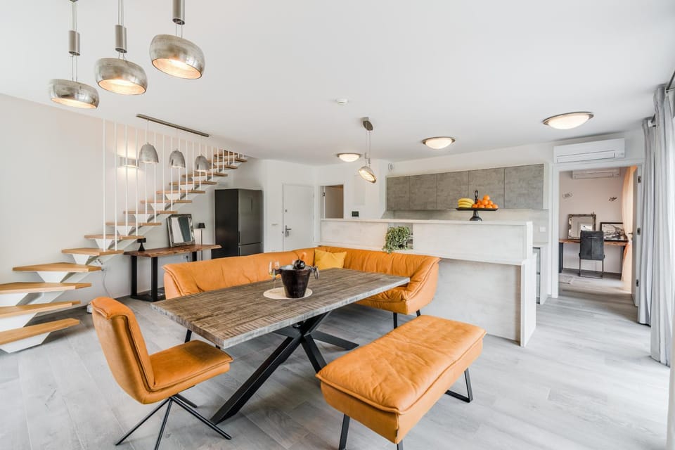Kitchen or kitchenette, Living room, Dining area