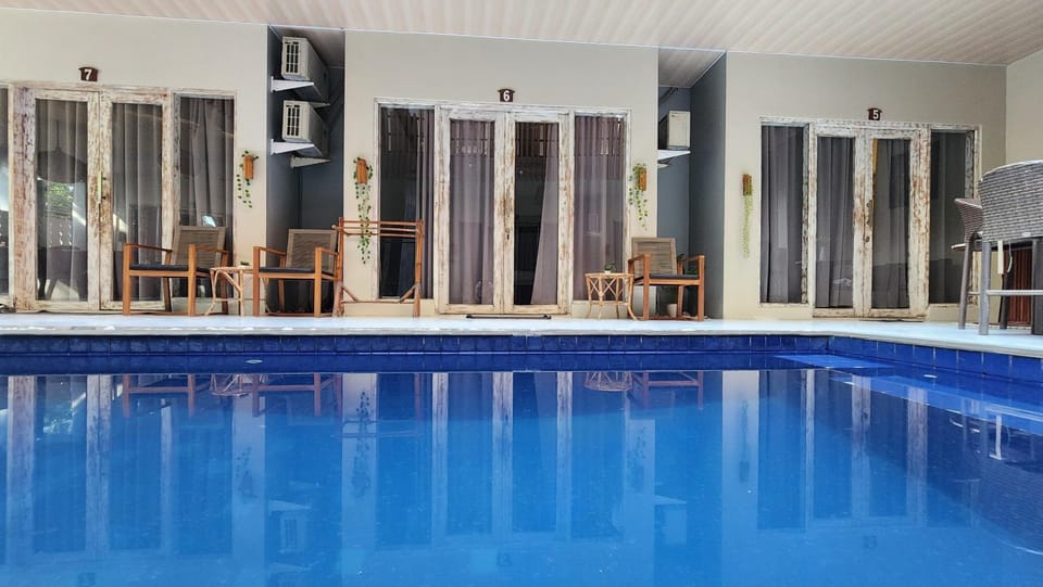 Pool view, Swimming pool