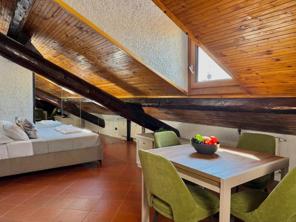 Porta Venezia One Bedroom Loft Apartment in Milan