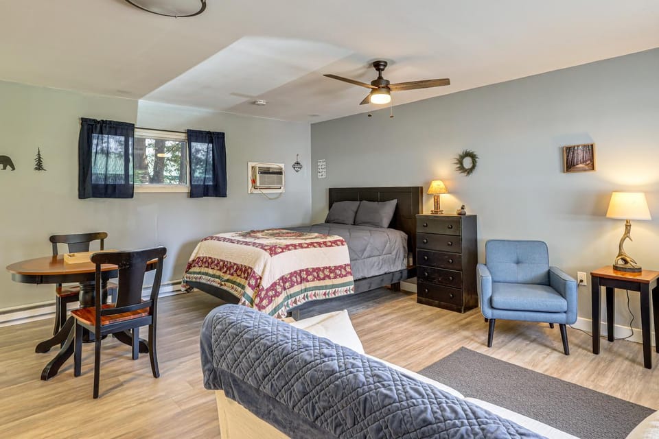 Boat, Fish, Hike! Schroon Lake Getaway Apartment in Schroon Lake