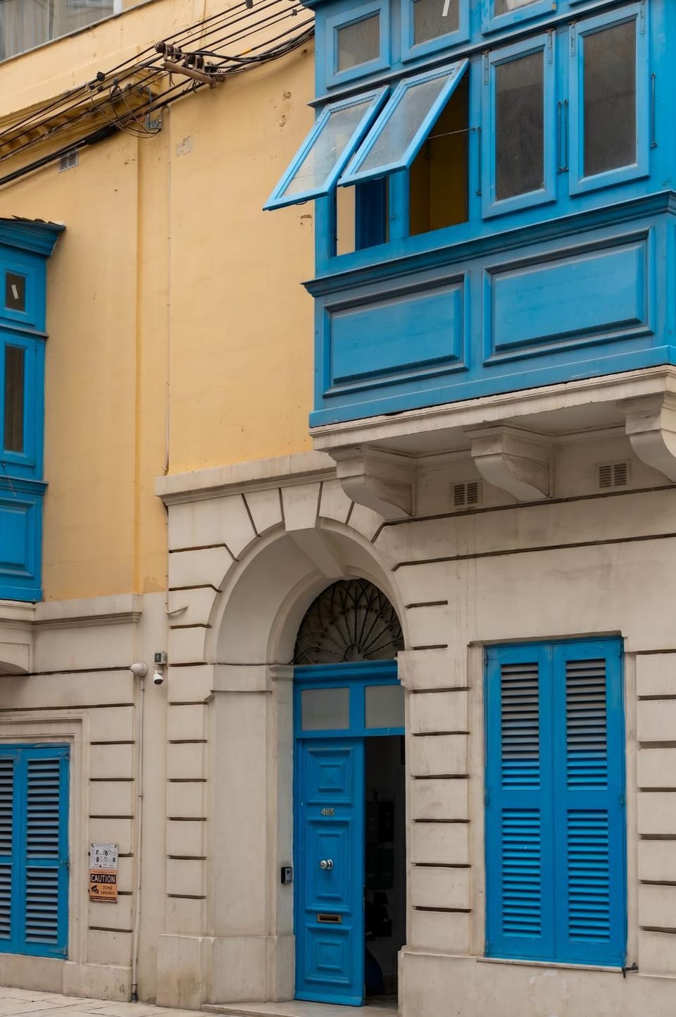 Property building, Facade/entrance, Day