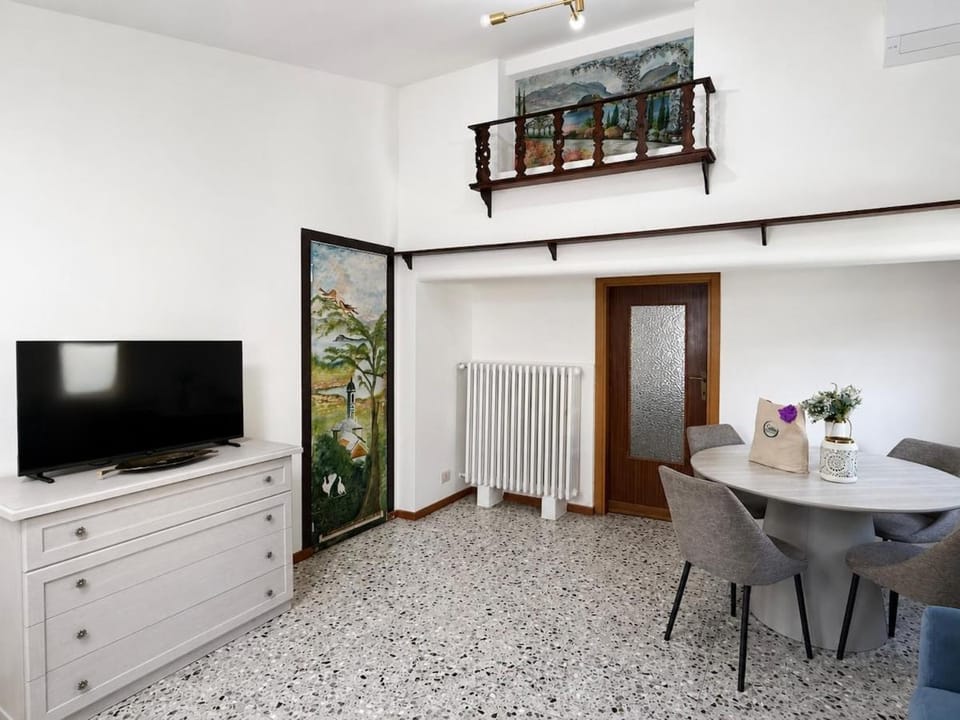 Il Balcone di Griante, Apt centrale con garage coperto Apartment in Cadenabbia
