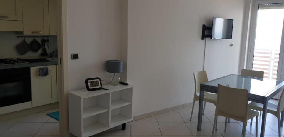 TV and multimedia, Kitchen or kitchenette, Living room