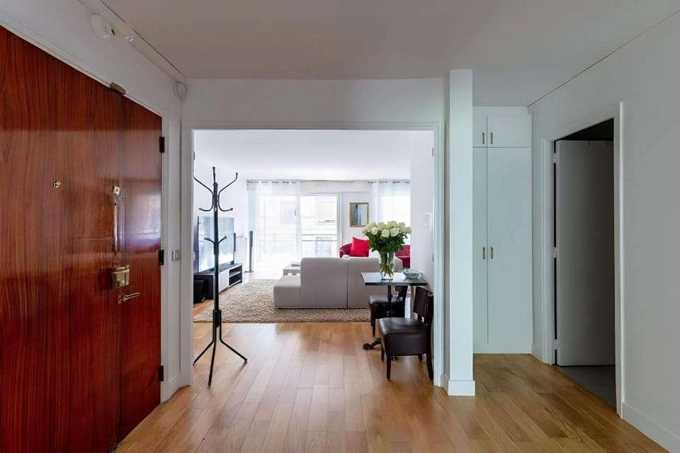 Cosy Apartment - Eiffel Tower Apartment in Paris