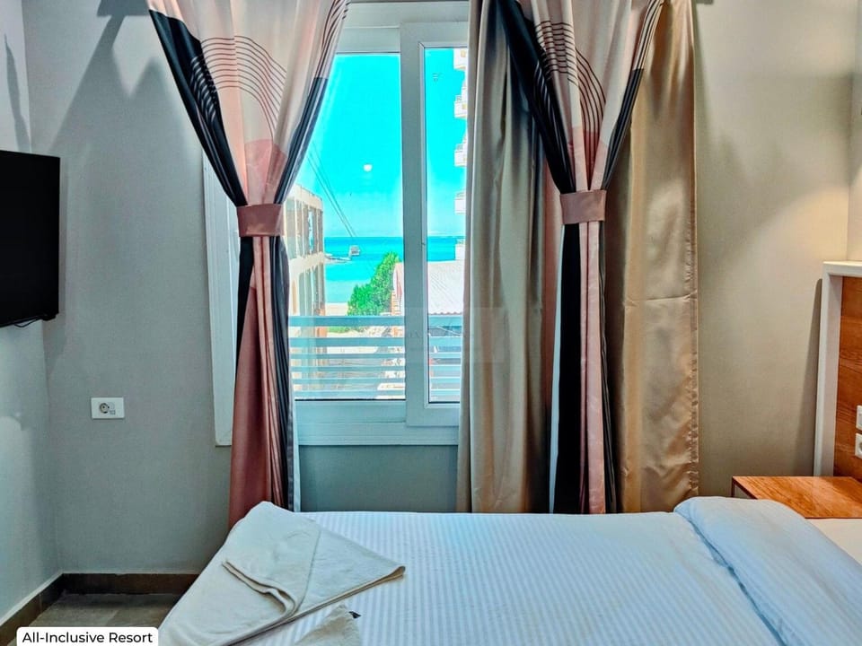 Bedroom, Sea view