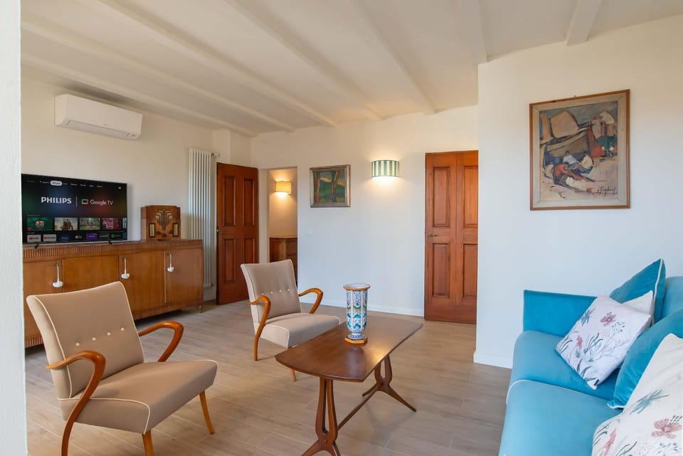 TV and multimedia, Living room