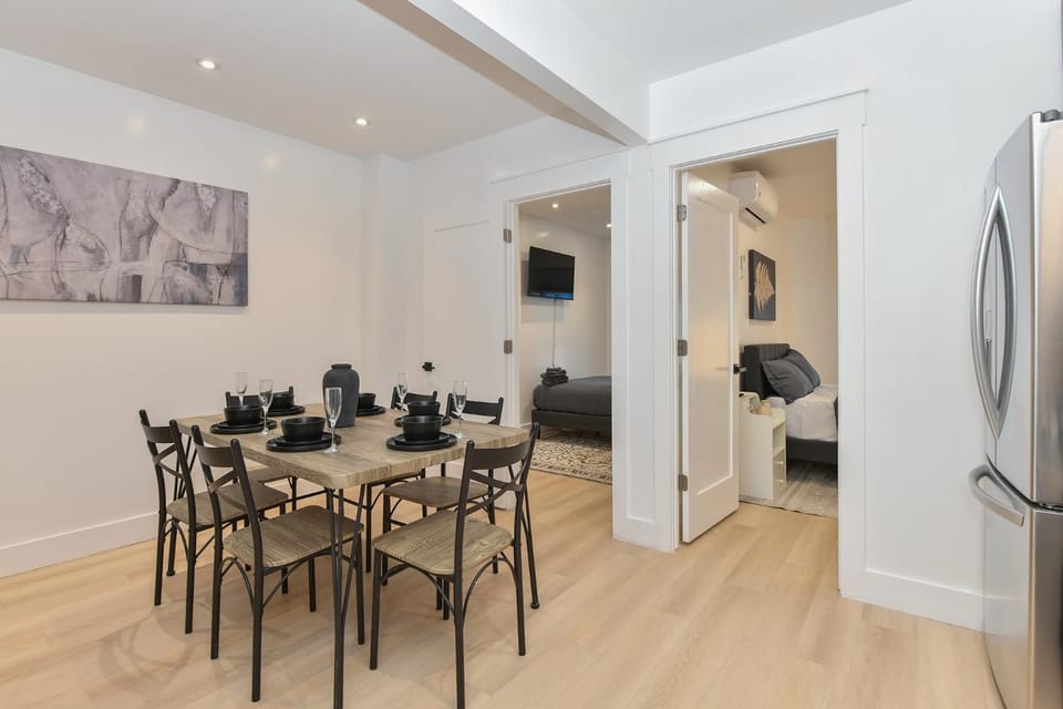 Harborfront 3BR-2 BATH in FiDi Apartment in Lower Manhattan