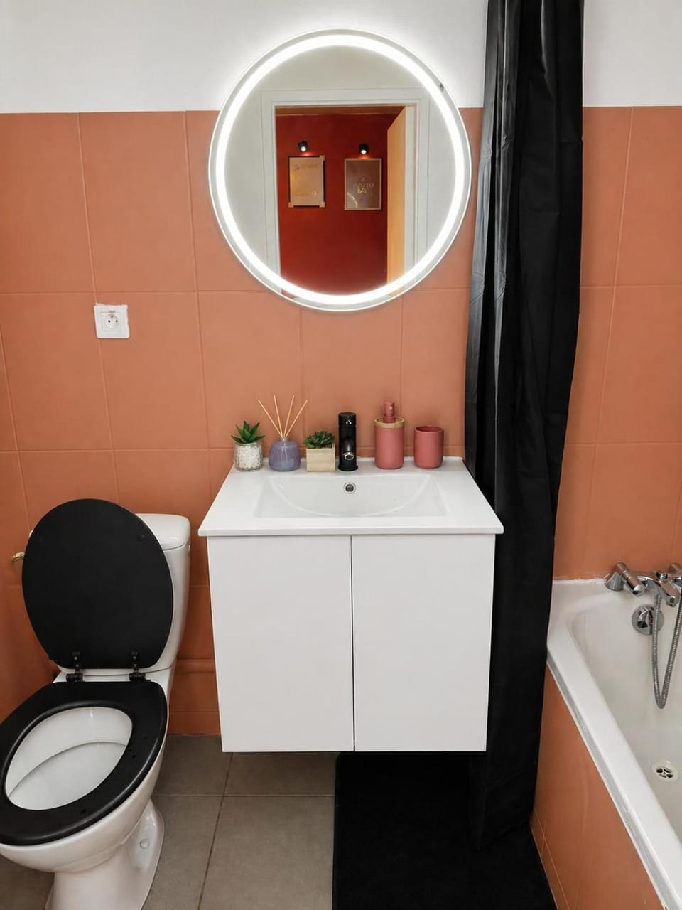 Toilet, Bathroom