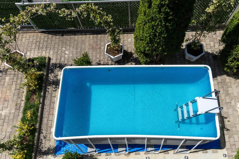 Day, Pool view, Swimming pool, sunbed