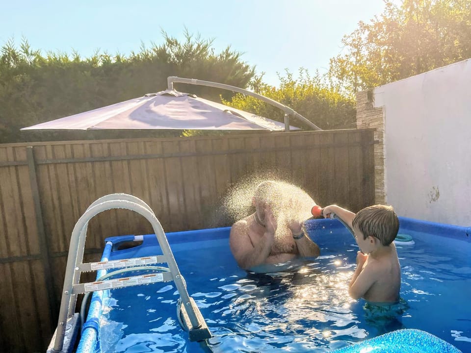 Swimming pool, Family