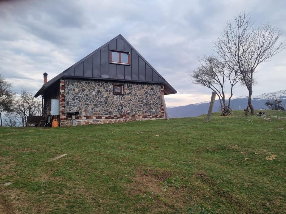 Property building, Horse-riding