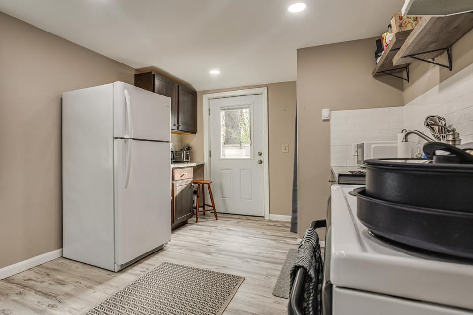 Walk to Theaters & Dining! Ridgefield Gem w/ Yard House in Ridgefield