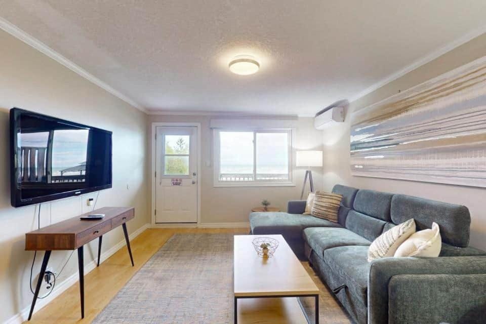 Beachy Daze in Wasaga Beach House in Wasaga Beach