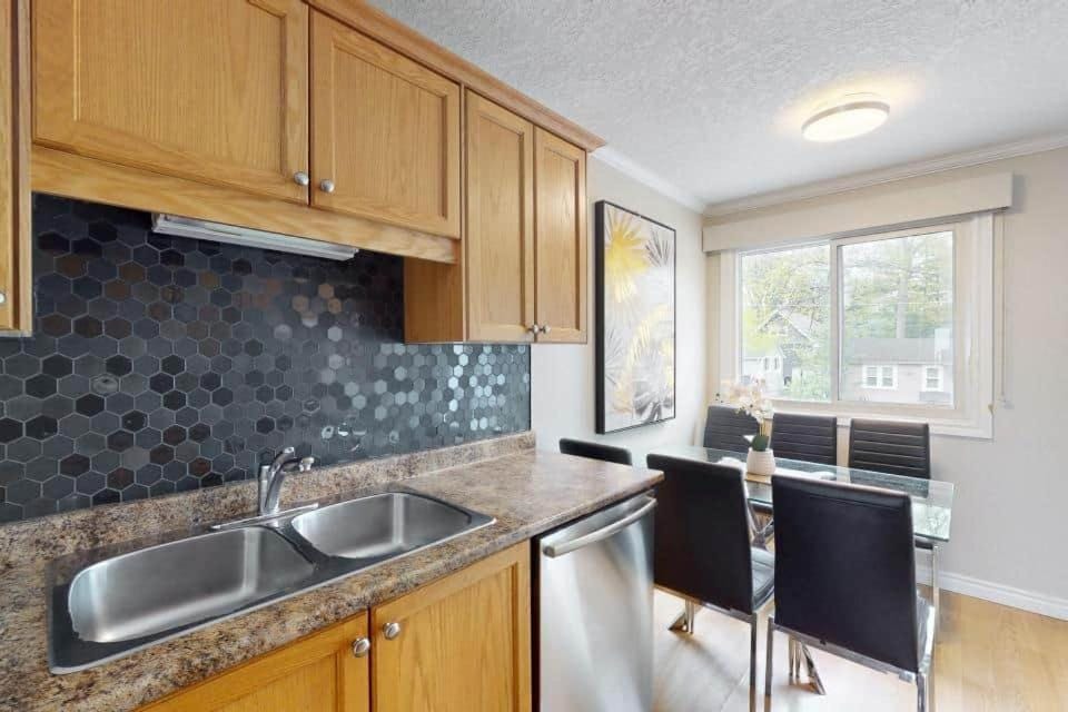 Beachy Daze in Wasaga Beach House in Wasaga Beach