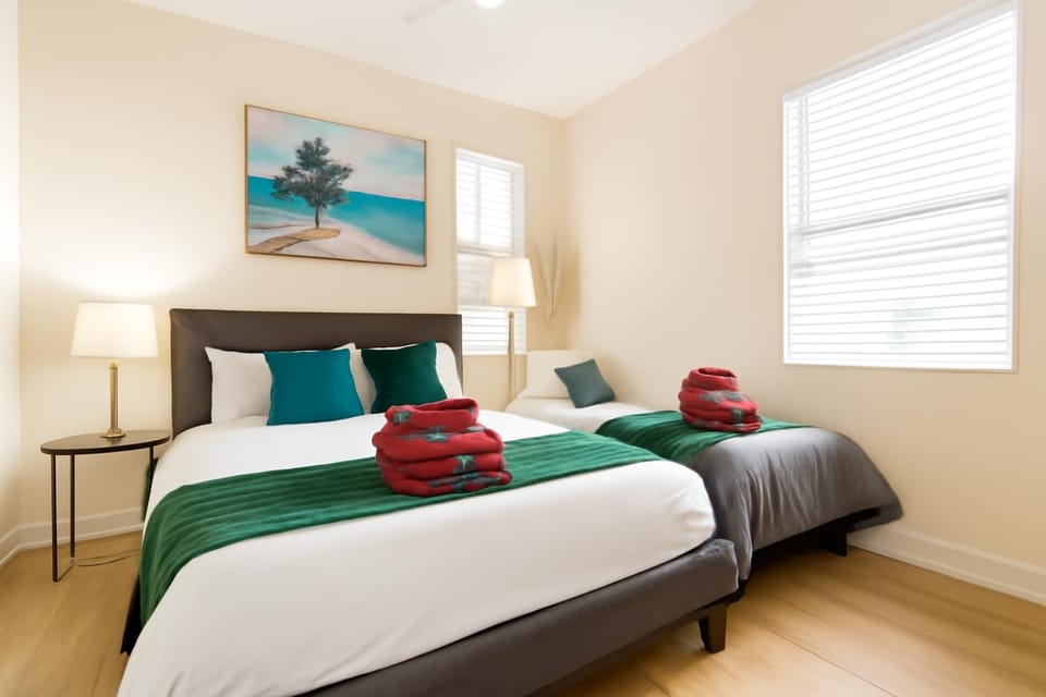 ModernWilmingtonBeach StayPool,Wi-Fi,FreeParking Apartment in Wilmington