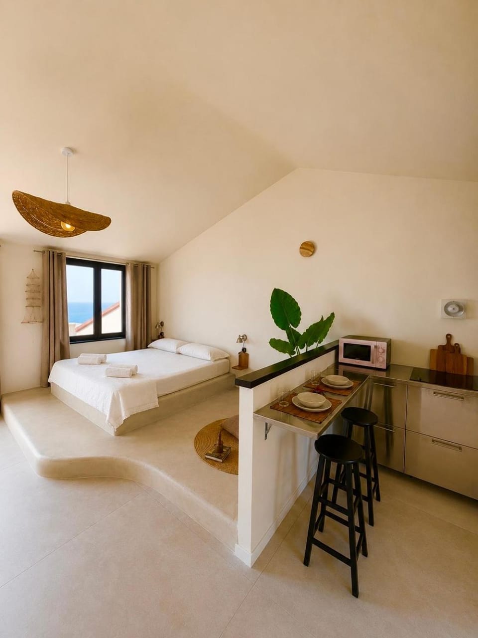 Bed, TV and multimedia, Kitchen or kitchenette, Photo of the whole room, Bedroom, hair dresser