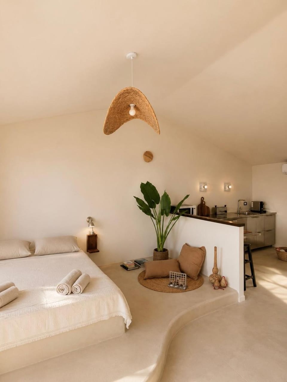 Bed, Living room, Photo of the whole room, Seating area, Bedroom, towels