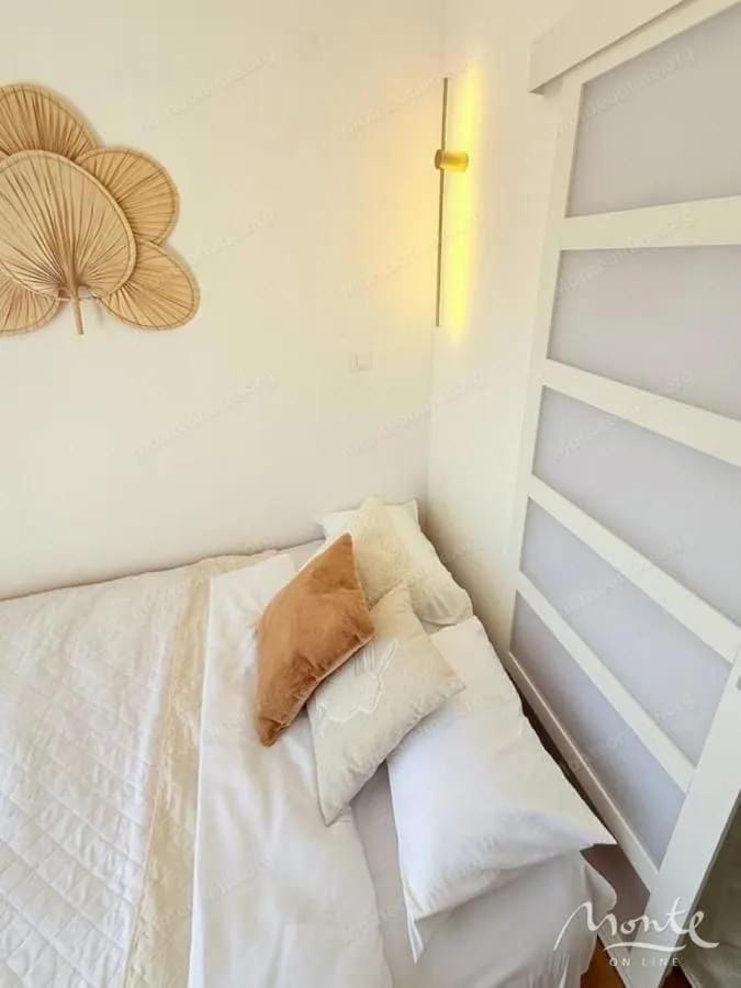Njaro Del Mar 8 Apartment in Budva Municipality