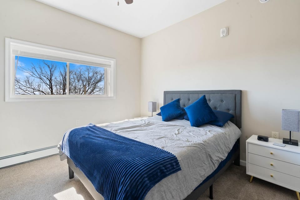 Unit 202 2 bedrooms Apartment in Duluth