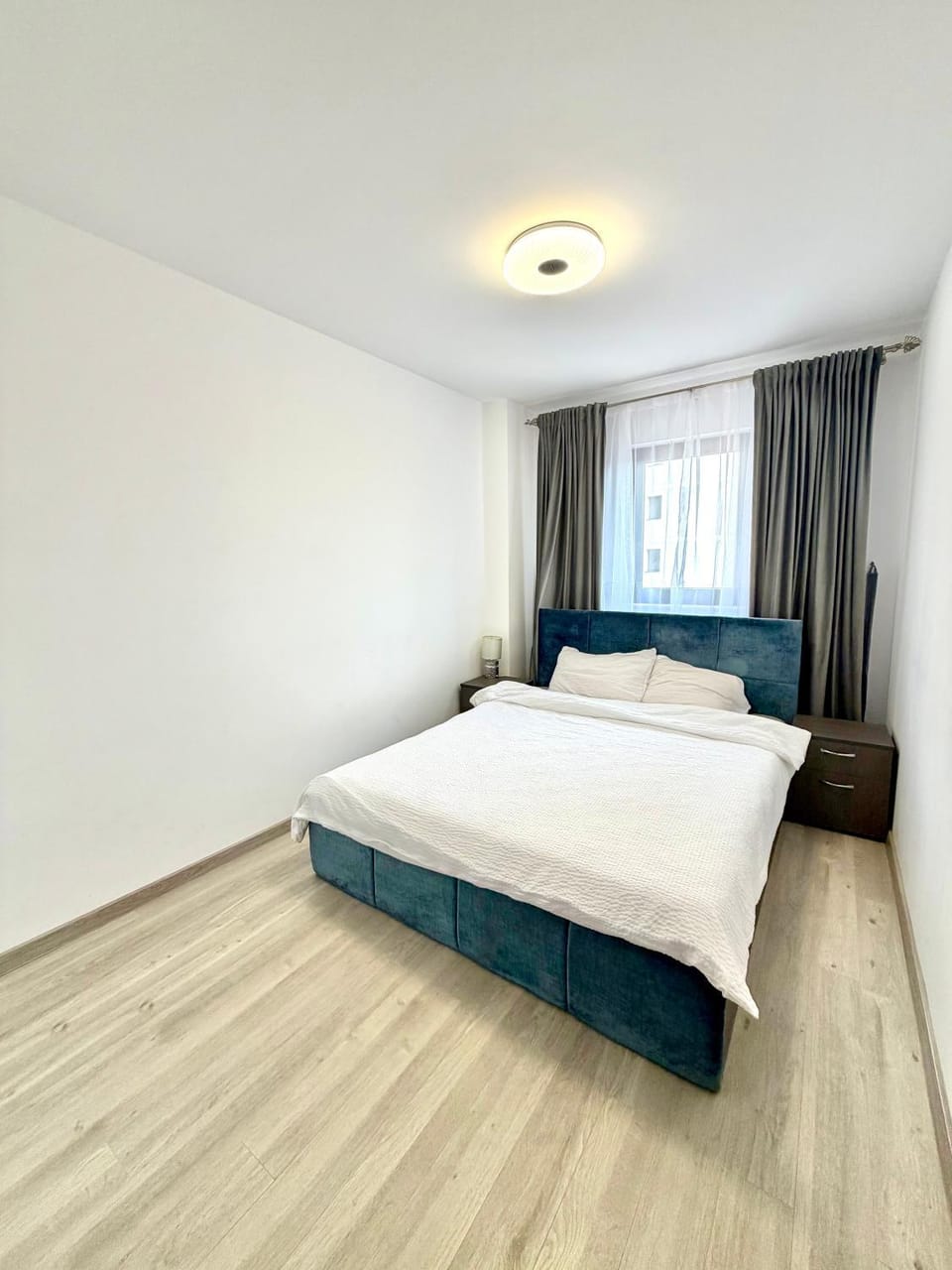 Blue Apartment with Free Parking&Self Check-in Apartment in Romania