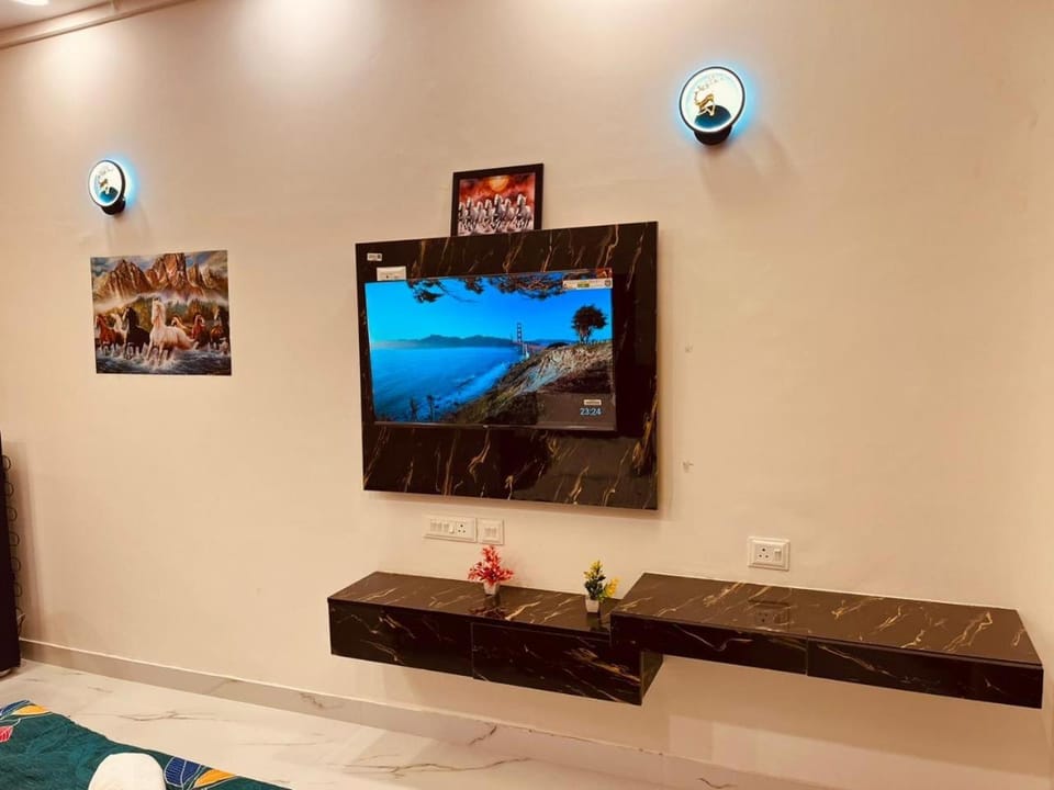 Sukoon studios Apartment hotel in Noida