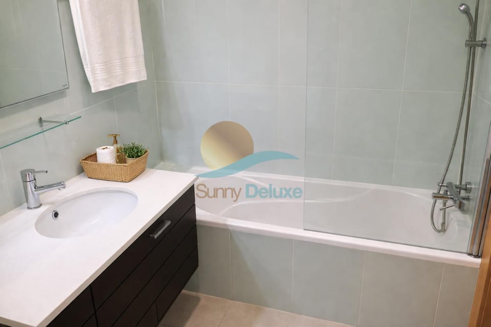 Bathroom, Bath