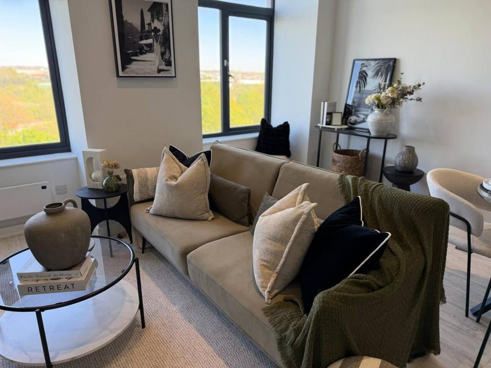 Chic & Cosy CanalView 2 Bed Apartment in Leeds Apartment in Leeds