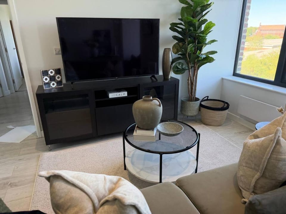 Chic & Cosy CanalView 2 Bed Apartment in Leeds Apartment in Leeds