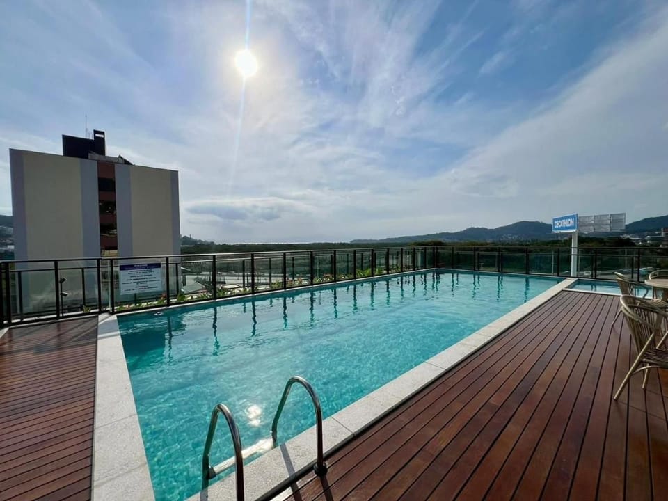 Day, Natural landscape, Mountain view, Pool view, Swimming pool, sunbed