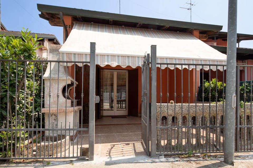 Property building, Garden