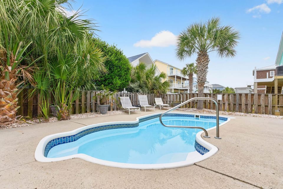 Crow's Nest by Brunswick Vacation Rentals with Pool House in Ocean Isle Beach