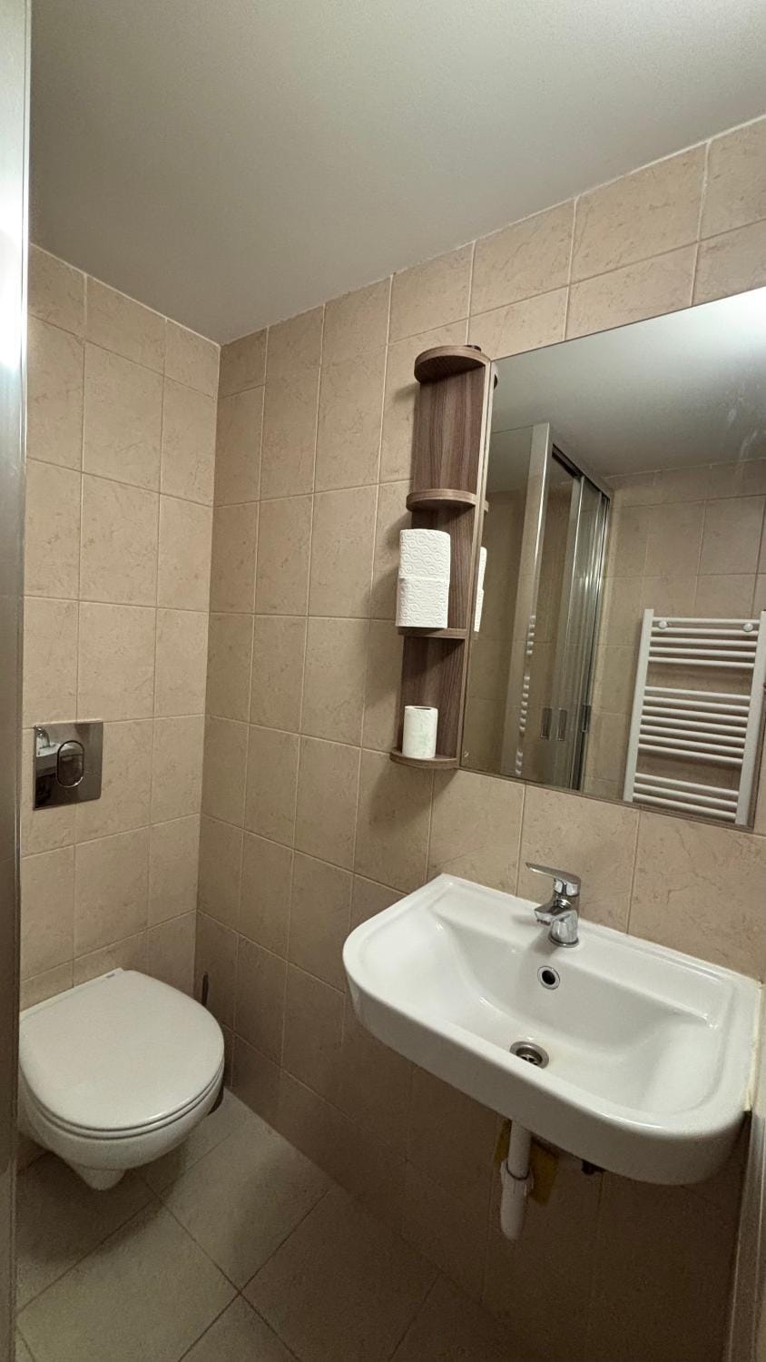 Budapest Airport228 Panzio Bed and Breakfast in Budapest