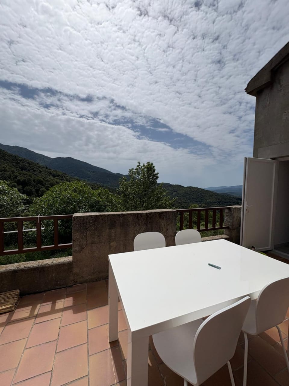 Balcony/Terrace, Balcony/Terrace, Mountain view
