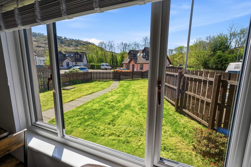 Charming 2BR Oban Home - Quiet area, free parking House in Oban
